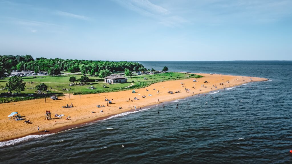 Sandy-Point-State-Park-